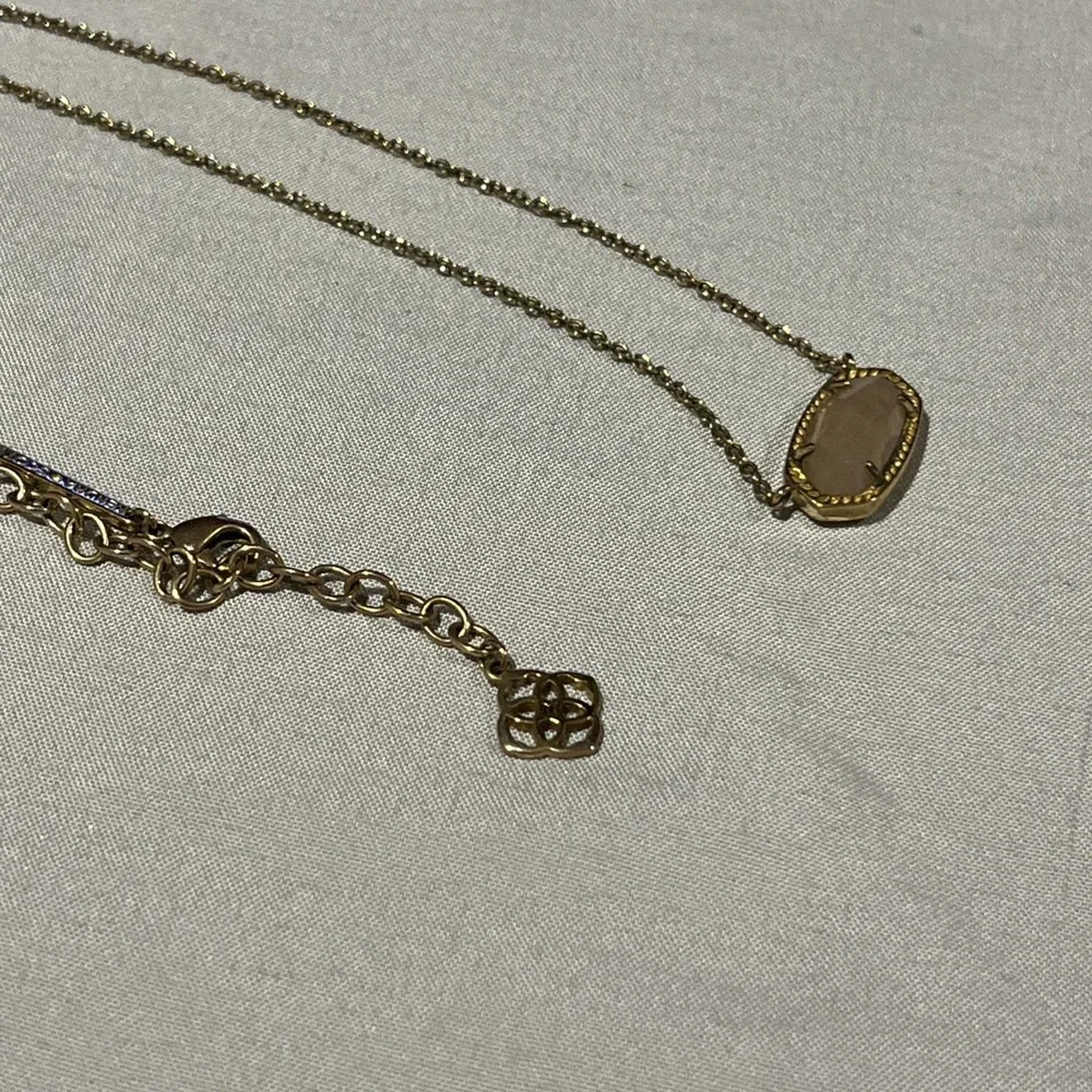 Kendra Scott Signed Gold Tone Pink Quartz  Cable Chain Adj Necklace